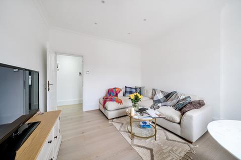 2 bedroom apartment for sale, London W8