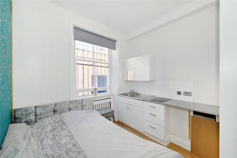 Studio to rent, Castletown Road, London W14