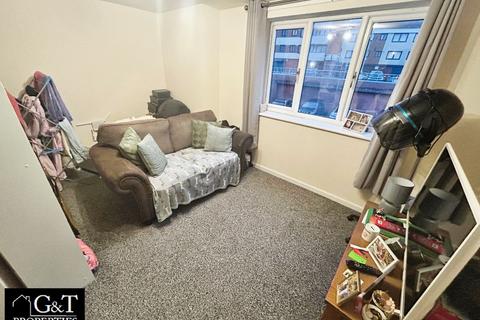 2 bedroom flat for sale, Truro Close, Rowley Regis