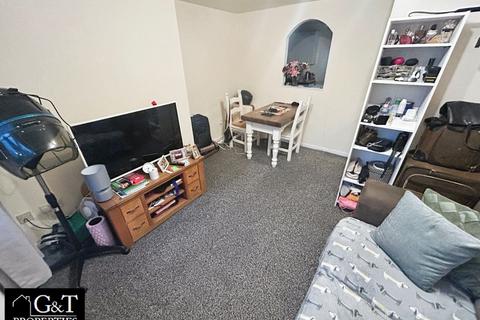 2 bedroom flat for sale, Truro Close, Rowley Regis