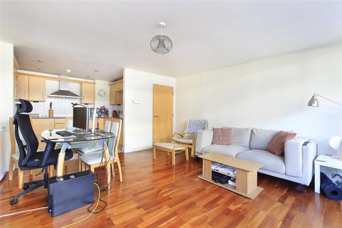 2 bedroom flat to rent, Gateway House, Balham SW12