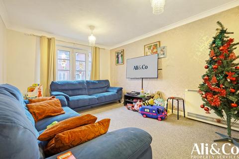 2 bedroom apartment for sale, Rawlyn Close, Grays