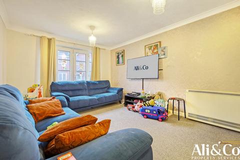 28 Rawlyn Close, Chafford Hundred, Grays, RM16 6BS