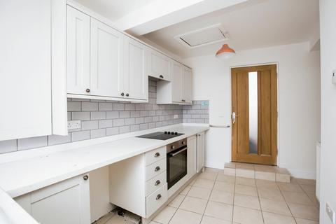 1 bedroom end of terrace house for sale, Moor Bottom Road, West Yorkshire HX2