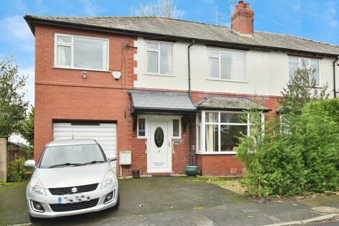 4 bedroom semi-detached house for sale, Aysgarth Avenue, Stockport SK6