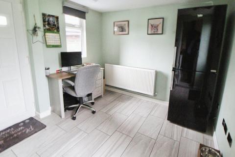 22 Dunham Road, Northwich, CW9 8EL