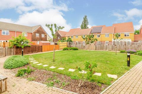 2 bedroom terraced house to rent, Montagu Gardens, Dartford DA1