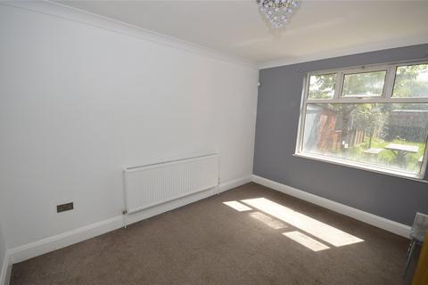 3 bedroom semi-detached house to rent, Dunleary Road, South Yorkshire DN2