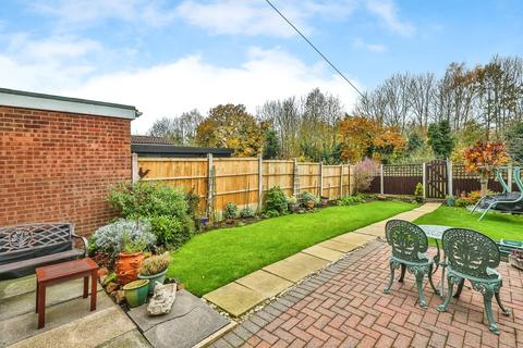 3 bedroom semi-detached house for sale, Sunningdale Drive, Derbyshire DE7