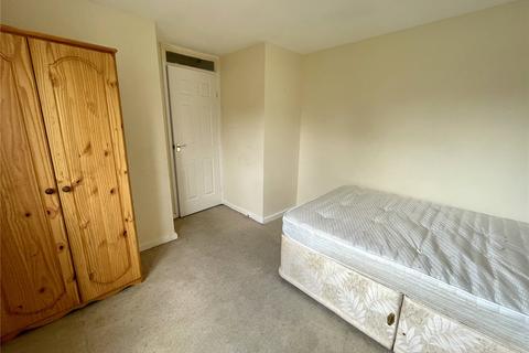 3 bedroom terraced house to rent, Halifax Drive, Telford TF1