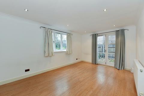 2 bedroom flat to rent, Brompton Park Crescent, Fulham, SW6