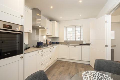 3 bedroom semi-detached house for sale, Plot 39, Elder at Ryder Gardens, Bovingdon Molyneaux Avenue, Bovingdon HP3 0NZ