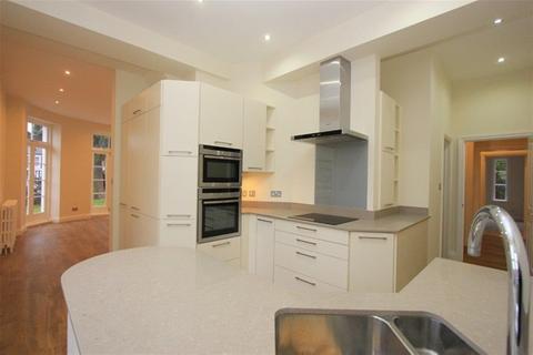 3 bedroom flat for sale, Harpenden AL5