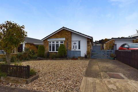 2 bedroom detached bungalow for sale, Oaklands Drive, Brandon IP27