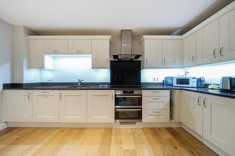 1 bedroom flat for sale, Newbury,  Berkshire,  RG14