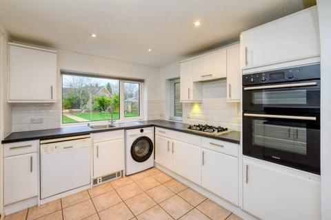 4 bedroom detached house for sale, Marchwood Ave, Reading RG4