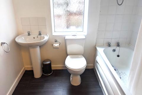 5 bedroom terraced house to rent, Kingswood road, Manchester M14