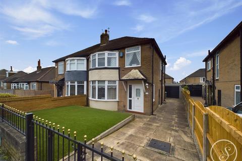 3 bedroom semi-detached house for sale, Kingswear Crescent, Leeds