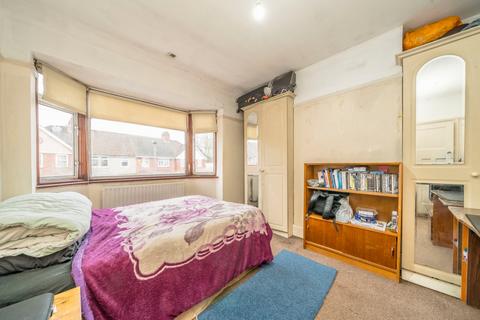 3 bedroom semi-detached house for sale, Montcalm Road, Charlton, SE7