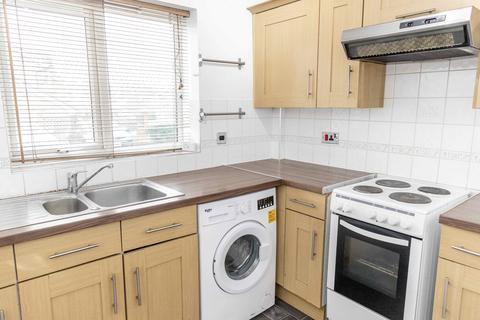 2 bedroom end of terrace house for sale, Heckmondwike WF16