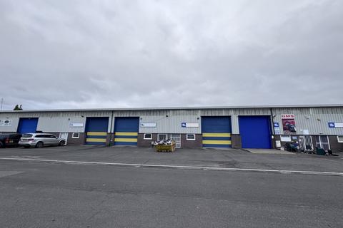 Industrial unit to rent, Unit 18L/M & N, Hartlebury Trading Estate, Hartlebury, Kidderminster, Worcestershire, DY10 4JB