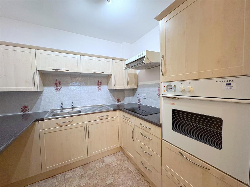 Kitchen - 3 New.jpg