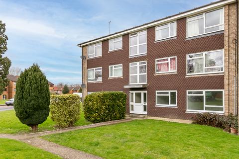 2 bedroom apartment for sale, Skipton Way, HORLEY, Surrey, RH6