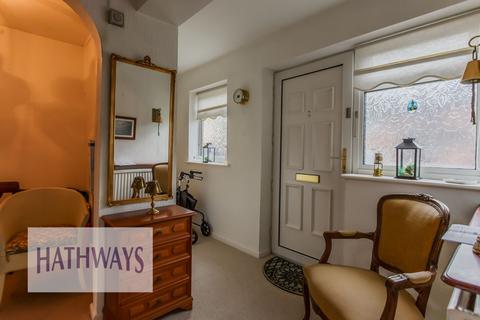 2 bedroom end of terrace house for sale, Beaumaris Drive, Llanyravon, NP44