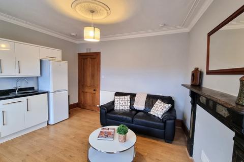 2 bedroom flat to rent, Elmbank Terrace, Kittybrewster, Aberdeen, AB24