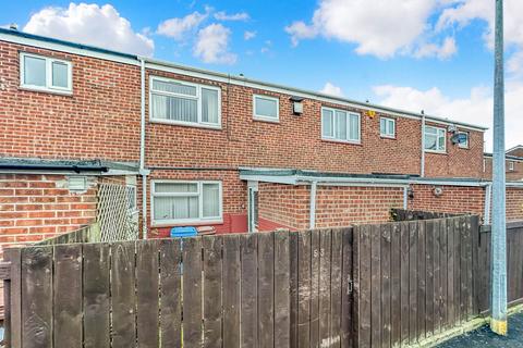 3 bedroom terraced house for sale, Amberley Close, Hull HU7