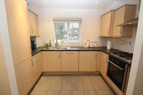 2 bedroom apartment to rent, Weybridge, Surrey, KT13