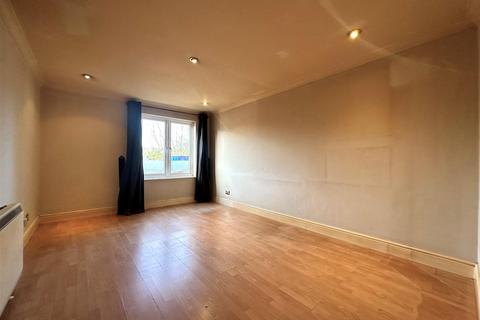 1 bedroom flat for sale, Railway Terrace, Kings Langley WD4