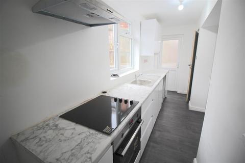 3 bedroom end of terrace house for sale, Bessborough Road, Birmingham B25