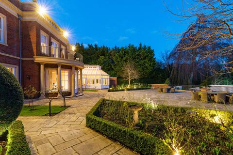 7 bedroom detached house for sale, Hill House Drive, St George's Hill, Weybridge, Surrey, KT13.