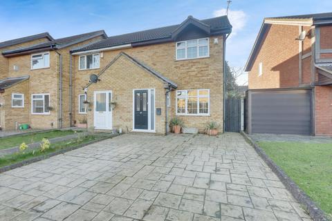 19 Mountbatten Drive, Shoeburyness, Southend-on-sea, SS3 8UY