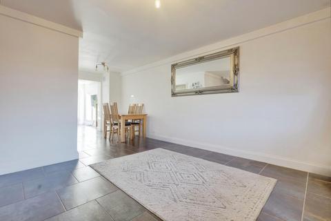 19 Mountbatten Drive, Shoeburyness, Southend-on-sea, SS3 8UY