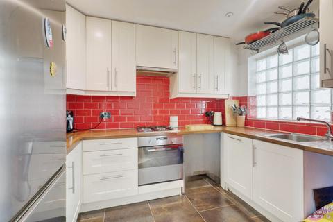 19 Mountbatten Drive, Shoeburyness, Southend-on-sea, SS3 8UY