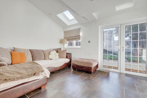 19 Mountbatten Drive, Shoeburyness, Southend-on-sea, SS3 8UY