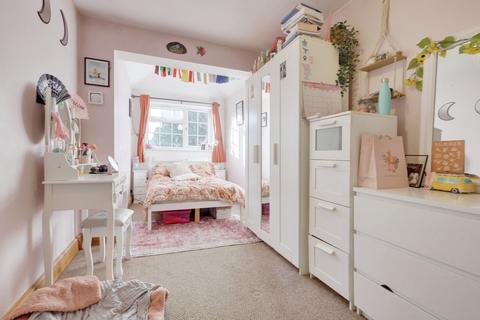 19 Mountbatten Drive, Shoeburyness, Southend-on-sea, SS3 8UY