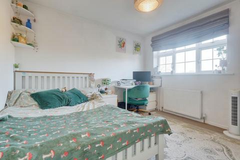 19 Mountbatten Drive, Shoeburyness, Southend-on-sea, SS3 8UY