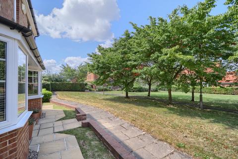 undefined, Battersby Green, Carlton