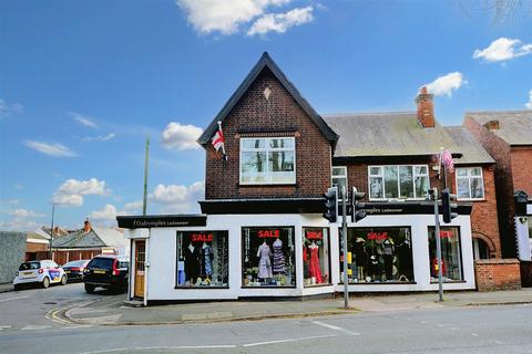 4 bedroom detached house for sale, Tamworth Road, Sawley