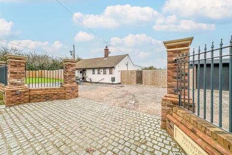 3 bedroom detached bungalow for sale, Church Road, Wickford SS11