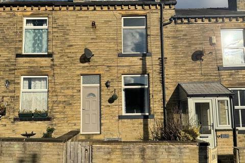 2 bedroom terraced house to rent, East Street, Lightcliffe