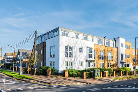 2 bedroom apartment for sale, Rayleigh Road, Leigh-on-sea, SS9