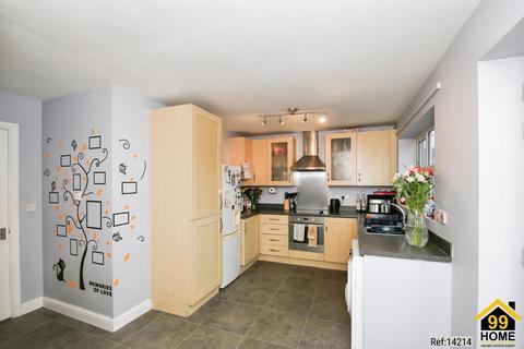 15 Dean Close, Weston, Spalding, PE12 6HG