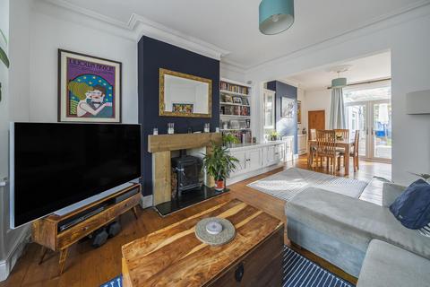 68 Teevan Road, Croydon, CR0 6RN