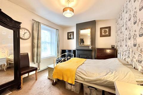 31 Chapel Road, Whaley Bridge, High Peak, SK23 7JZ
