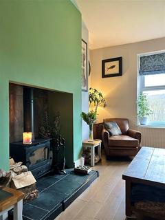 31 Chapel Road, Whaley Bridge, High Peak, SK23 7JZ
