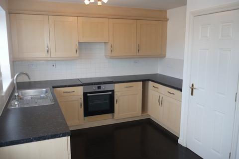 3 bedroom terraced house to rent, Widdop Close, Bradford, West Yorkshire, BD6